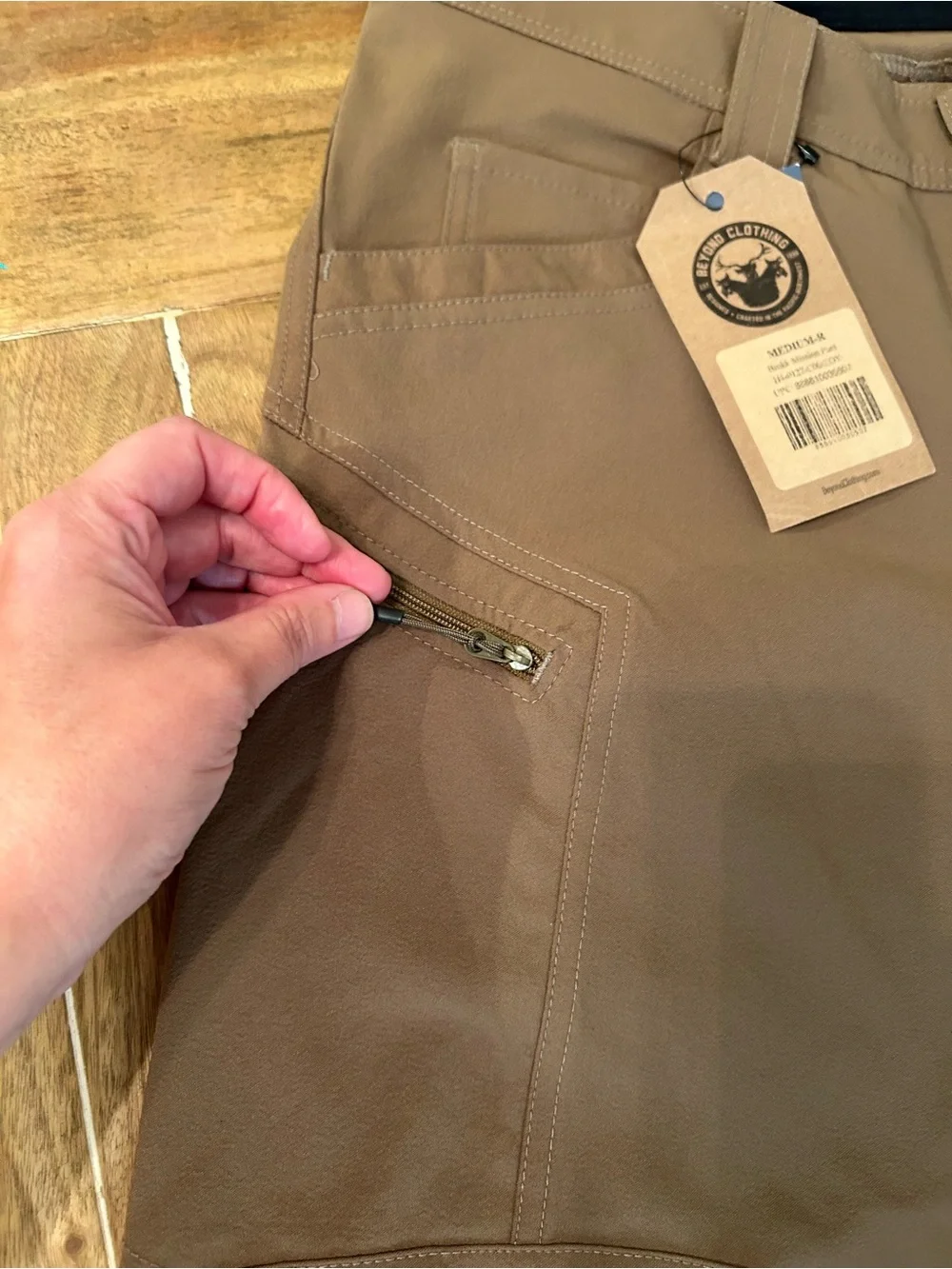 Beyond Clothing A5 Brokk Mission . Medium. NWT.